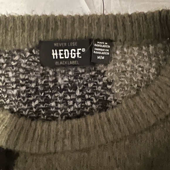 Never Loose Hedge Camo Sweater size M - Picture 5 of 5
